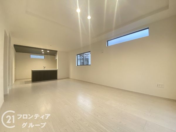 枚方市菊丘町　新築一戸建て　１期　１号棟