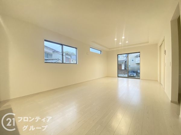 枚方市菊丘町　新築一戸建て　１期　１号棟