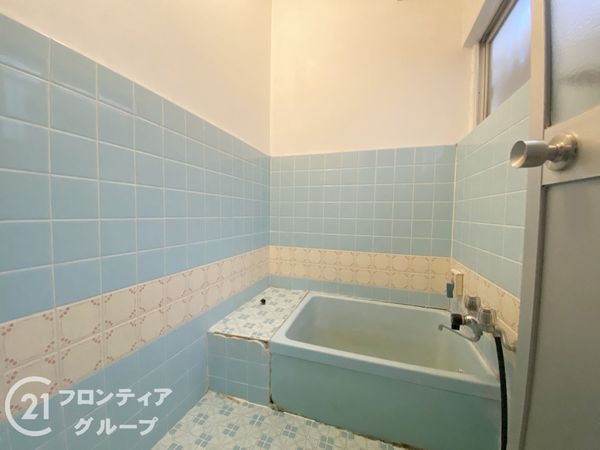 枚方市長尾元町７丁目　中古一戸建て