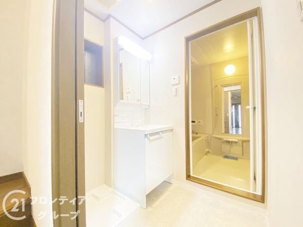 枚方市三矢町の中古一戸建て