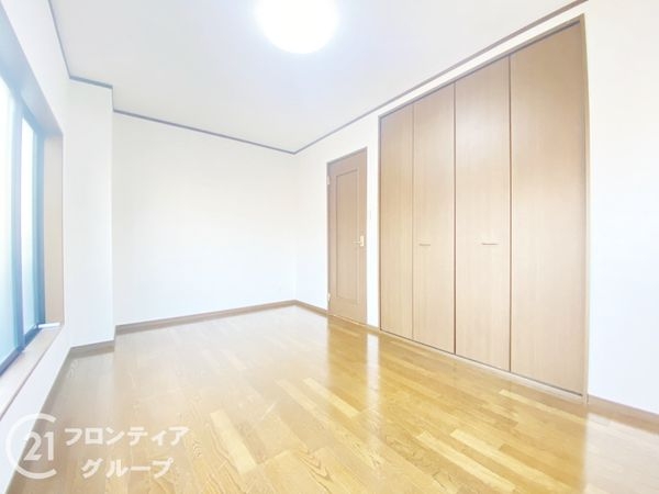 枚方市三矢町の中古一戸建て