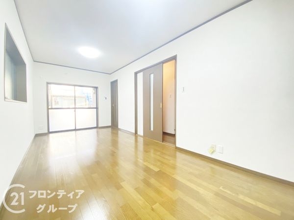 枚方市三矢町の中古一戸建て