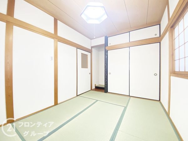 枚方市三矢町の中古一戸建て