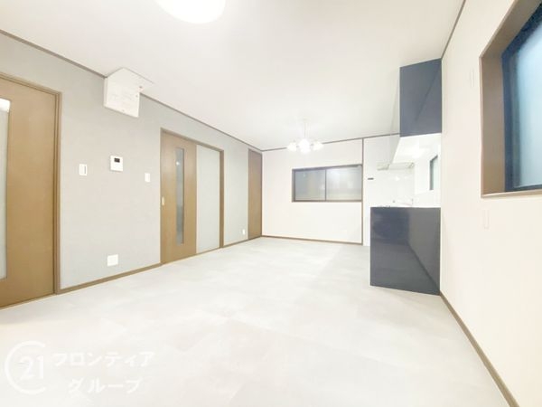 枚方市三矢町の中古一戸建て
