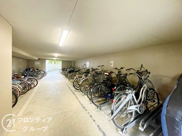 オークヒルズ香里六番館　中古マンション