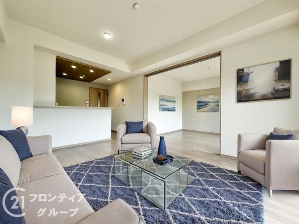 オークヒルズ香里六番館　中古マンション