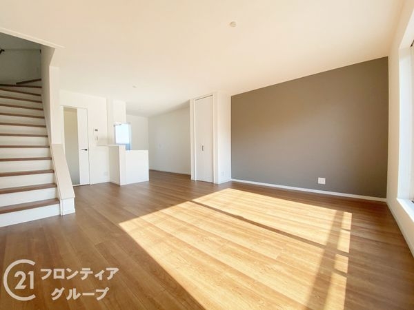 交野市倉治３丁目　新築一戸建て