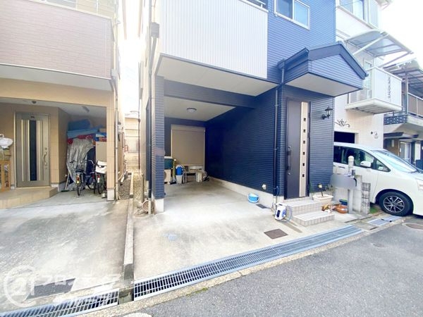 寝屋川市昭栄町　中古一戸建て