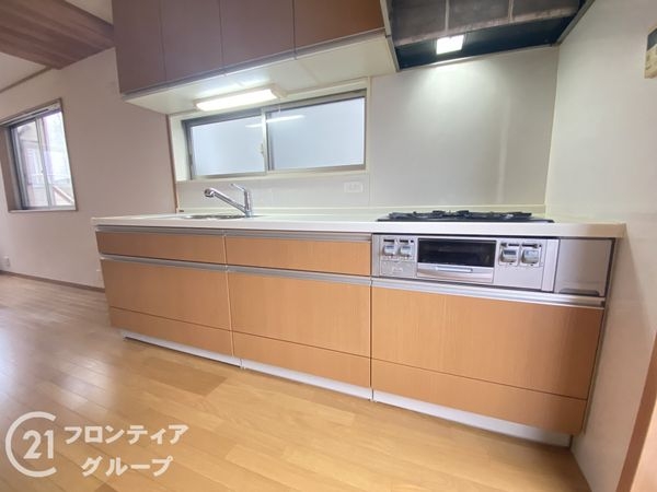 枚方市野村中町　中古一戸建て