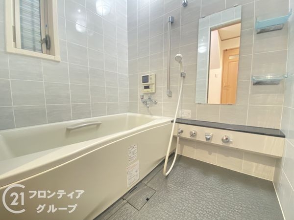 枚方市野村中町　中古一戸建て