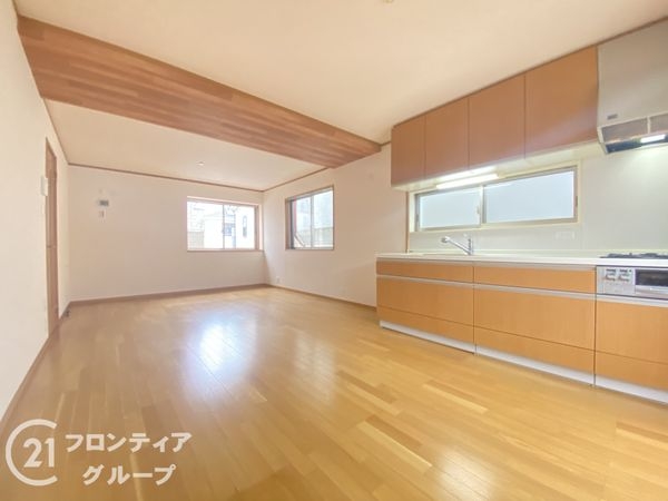 枚方市野村中町　中古一戸建て