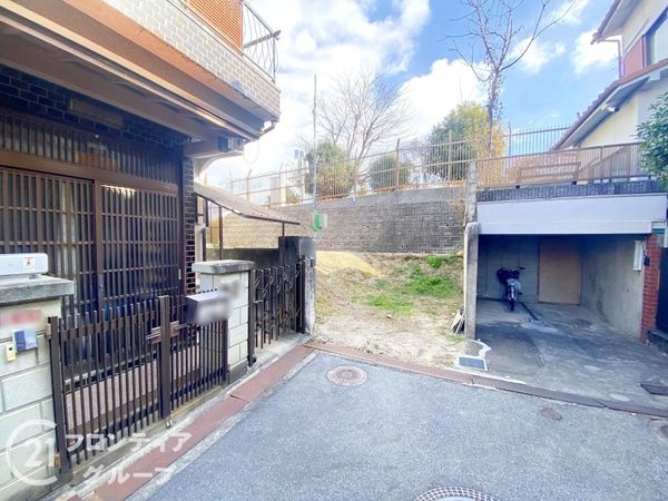 枚方市池之宮３丁目　建築条件無し土地