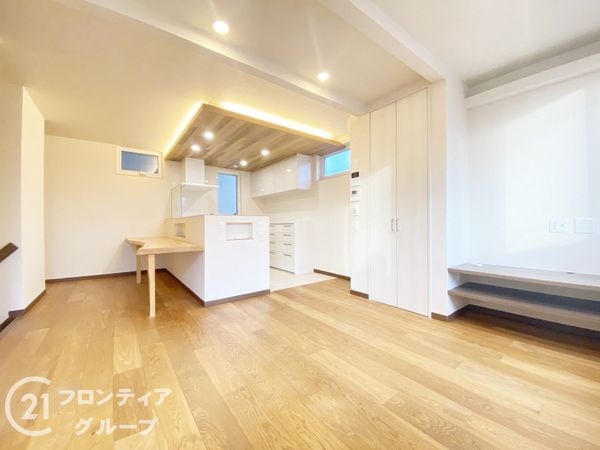 寝屋川市小路北町の中古一戸建て