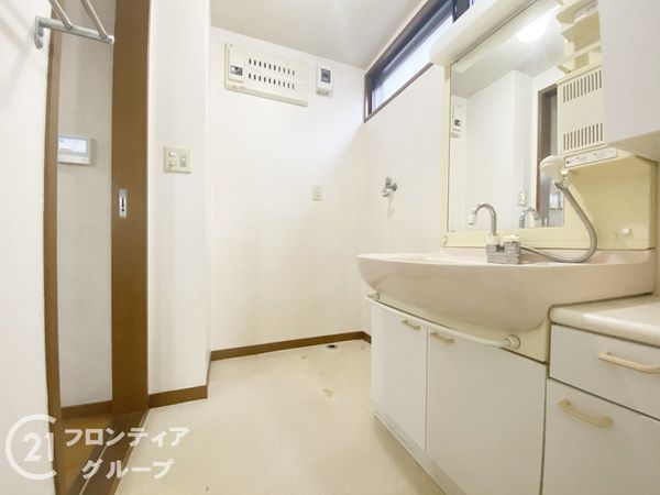 枚方市東香里元町の中古一戸建て