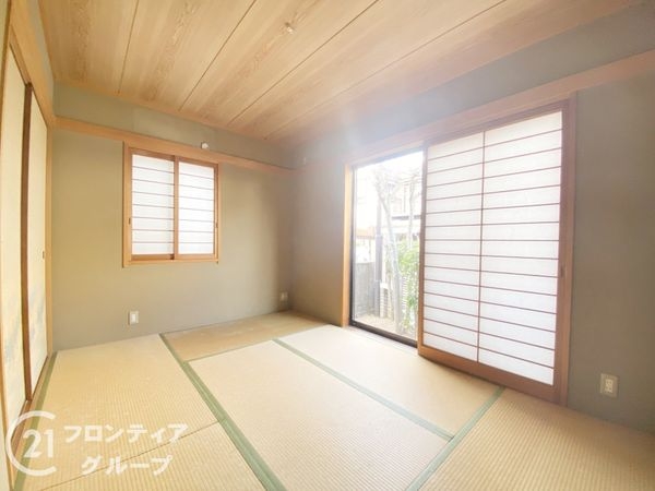 枚方市東香里元町の中古一戸建て