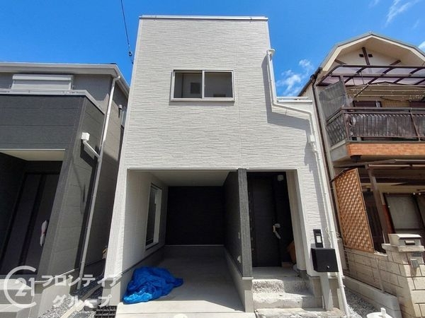 寝屋川市萱島南町　新築一戸建て　２号棟