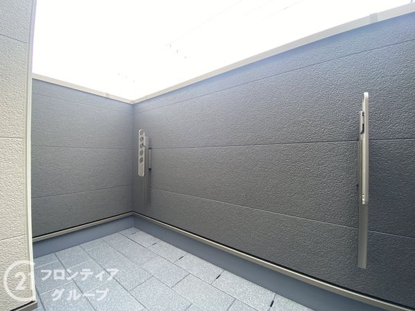 寝屋川市寿町　新築一戸建て