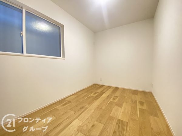 寝屋川市寿町　新築一戸建て