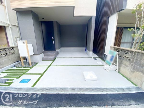 寝屋川市寿町　新築一戸建て