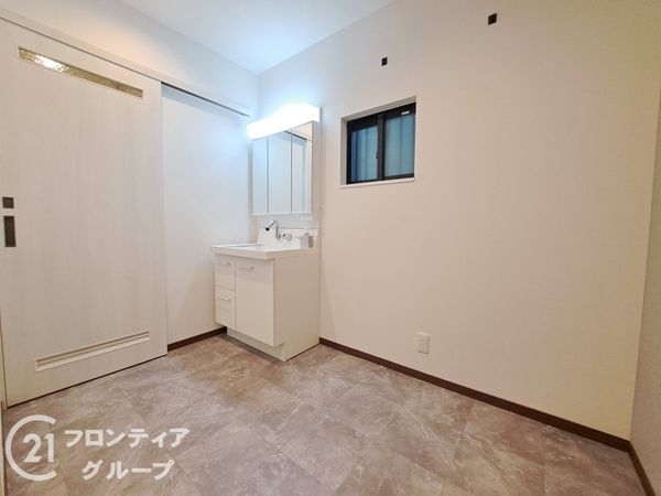 寝屋川市成田南町の中古一戸建て