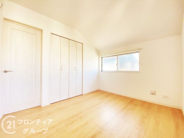 枚方市養父東町の中古一戸建て