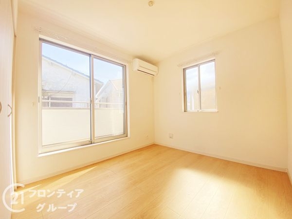 枚方市養父東町の中古一戸建て