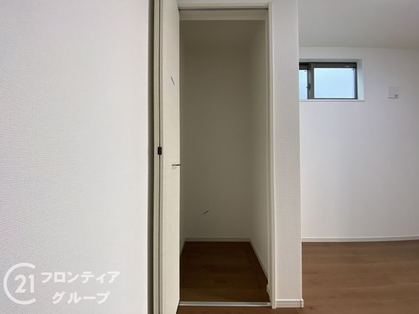枚方市黄金野１丁目　新築一戸建て　１期　全１区画