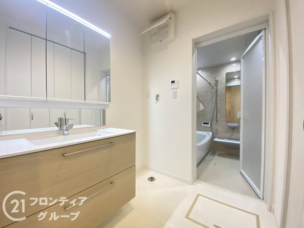 寝屋川市堀溝３丁目の中古一戸建て