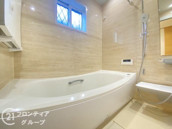 寝屋川市堀溝３丁目　中古一戸建て