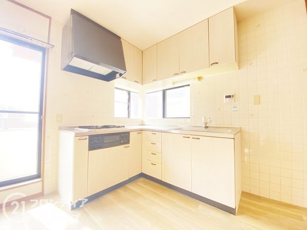 寝屋川市香里北之町　中古一戸建て