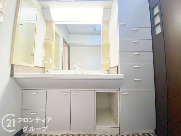 寝屋川市成田東が丘の中古一戸建て