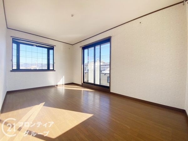 寝屋川市成田東が丘の中古一戸建て