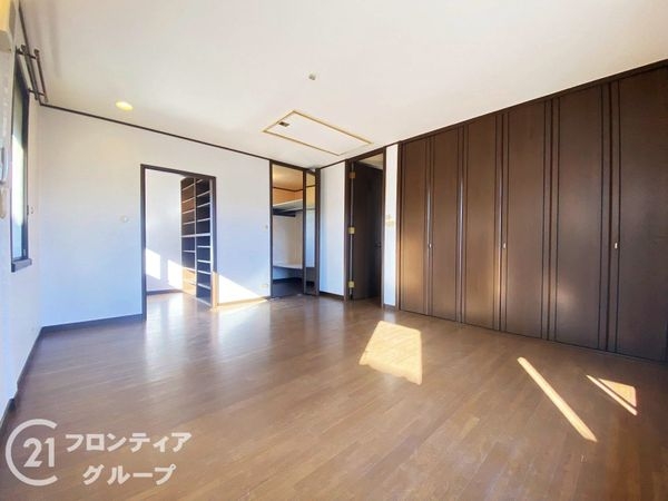 寝屋川市成田東が丘の中古一戸建て