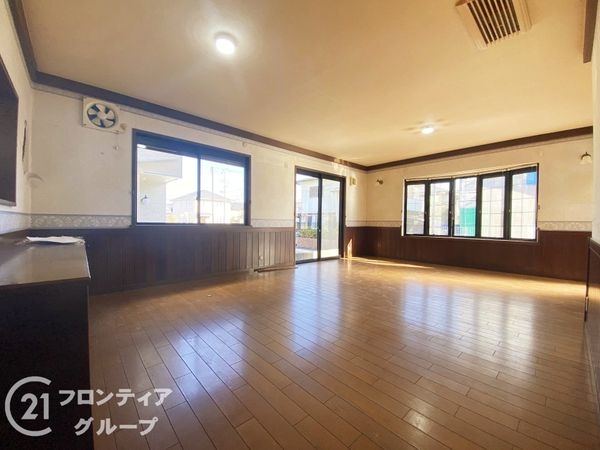 寝屋川市成田東が丘の中古一戸建て