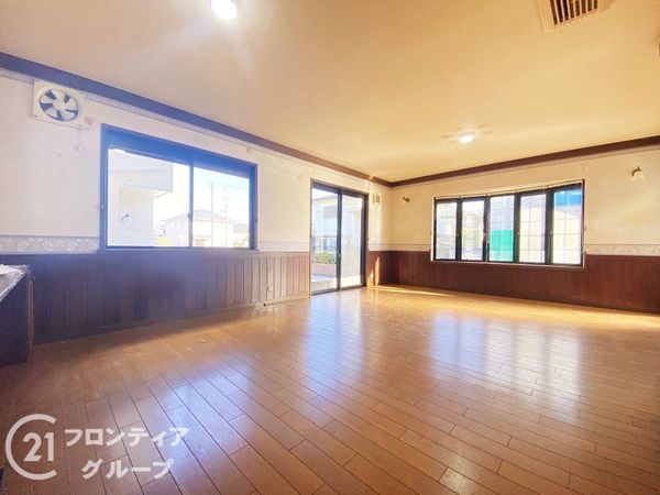 寝屋川市成田東が丘の中古一戸建て