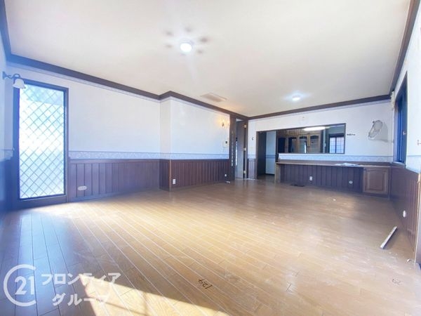 寝屋川市成田東が丘の中古一戸建て