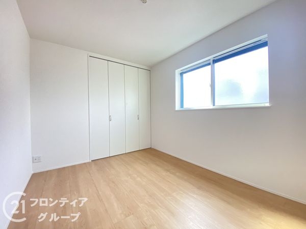 枚方市長尾西町１丁目　新築一戸建て