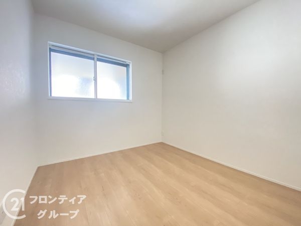 枚方市長尾西町１丁目　新築一戸建て
