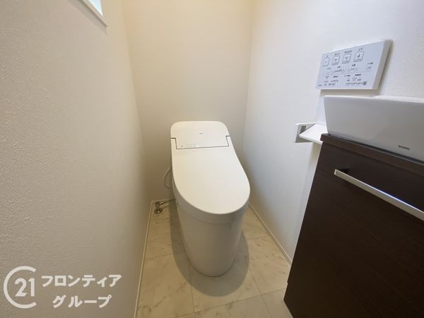 枚方市長尾西町１丁目　新築一戸建て
