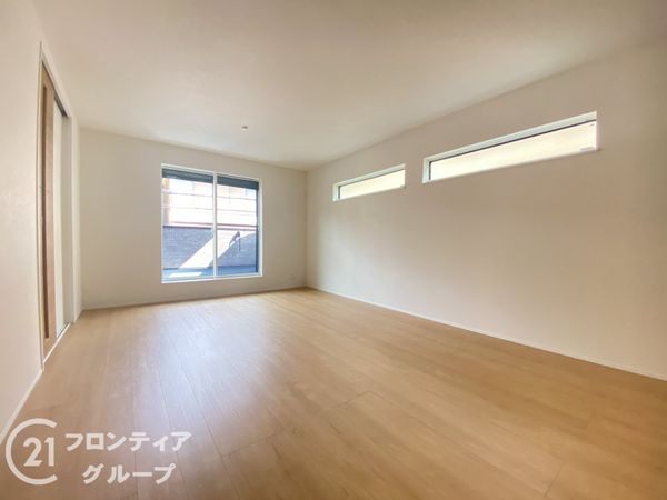 枚方市長尾西町１丁目　新築一戸建て