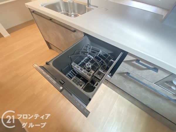 枚方市長尾西町１丁目　新築一戸建て