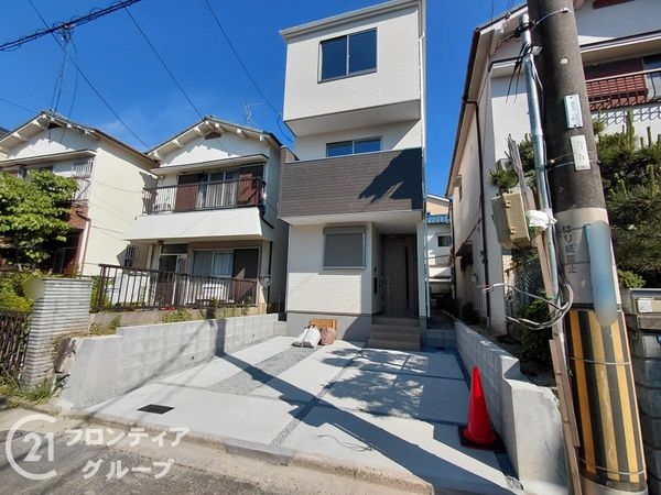 寝屋川市国松町　新築一戸建て　１期　1号棟