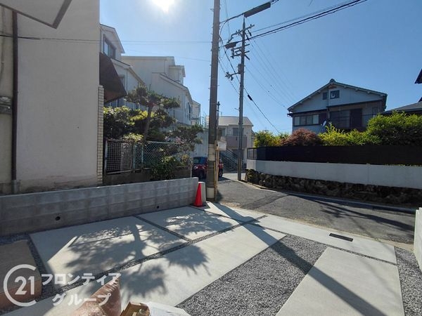 寝屋川市国松町　新築一戸建て　１期　1号棟