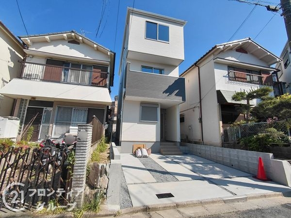 寝屋川市国松町　新築一戸建て　１期　1号棟