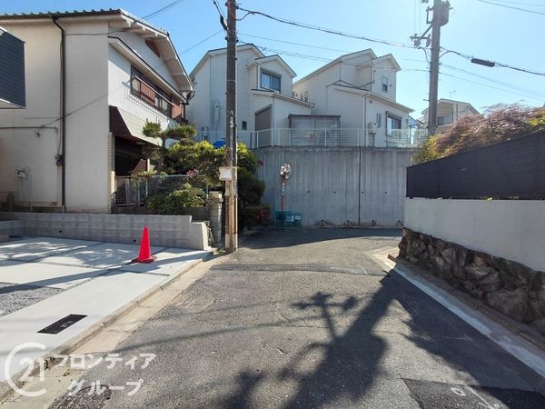 寝屋川市国松町　新築一戸建て　１期　1号棟