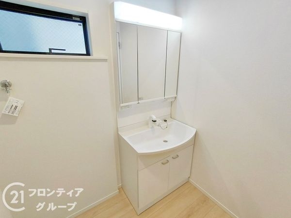 枚方市渚元町　新築一戸建て　第５　２号棟