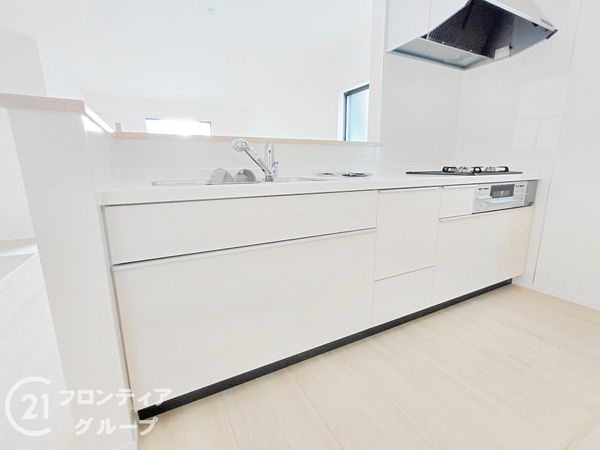 枚方市渚元町　新築一戸建て　第５　２号棟
