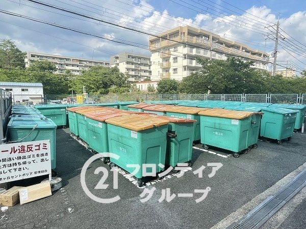 香里ヶ丘セントポリア壱番館　中古マンション
