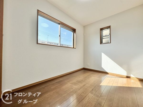 寝屋川市御幸東町の中古一戸建て