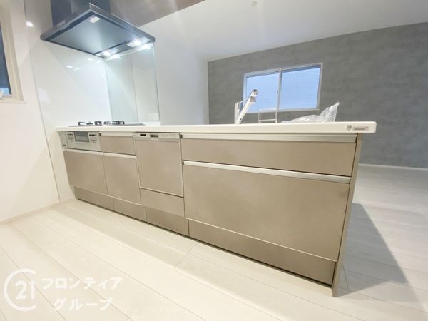 寝屋川市日新町　新築一戸建て　第１　２号棟